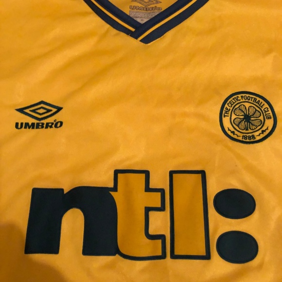 Vintage Celtic Jersey (2000/2001 - 2001/2002) - Picture 2 of 4